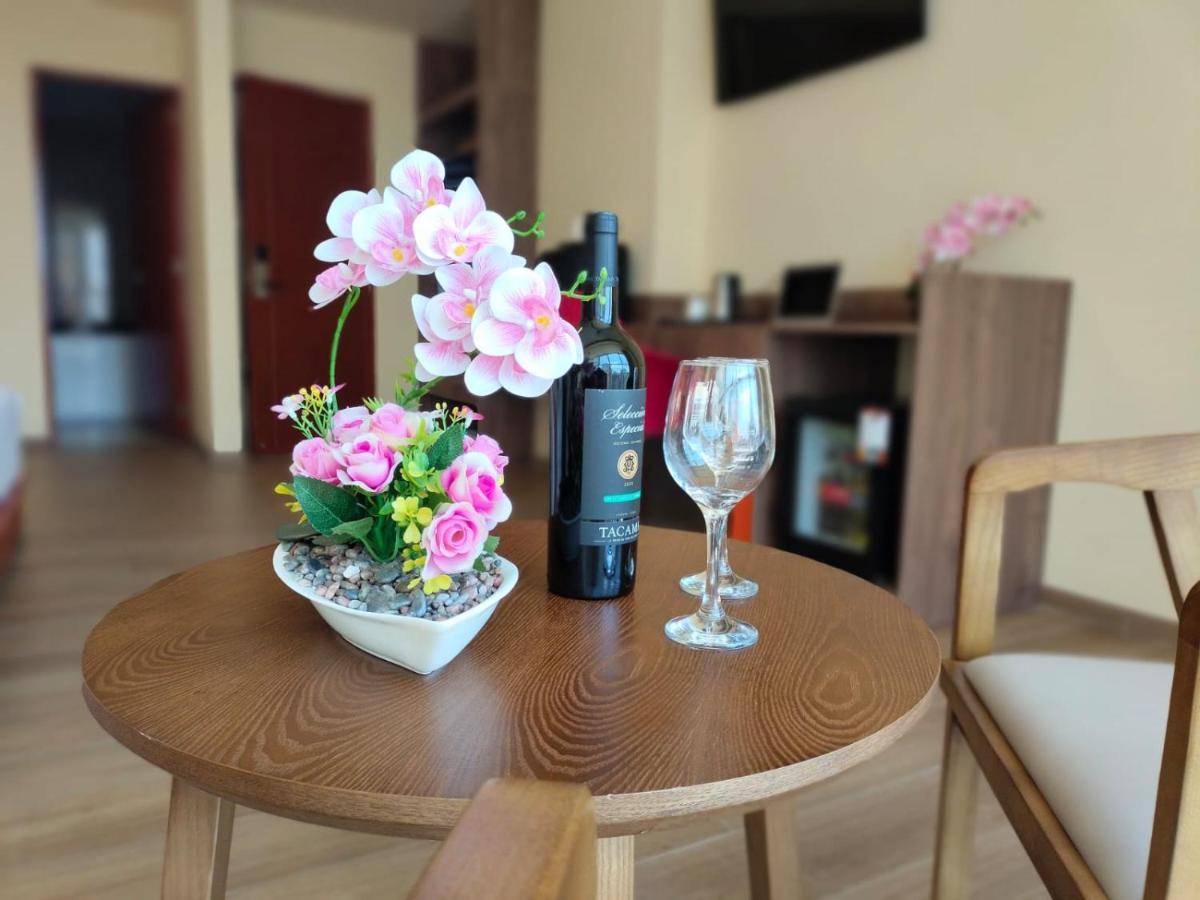 Sm Hotel Plus Лима Экстерьер фото