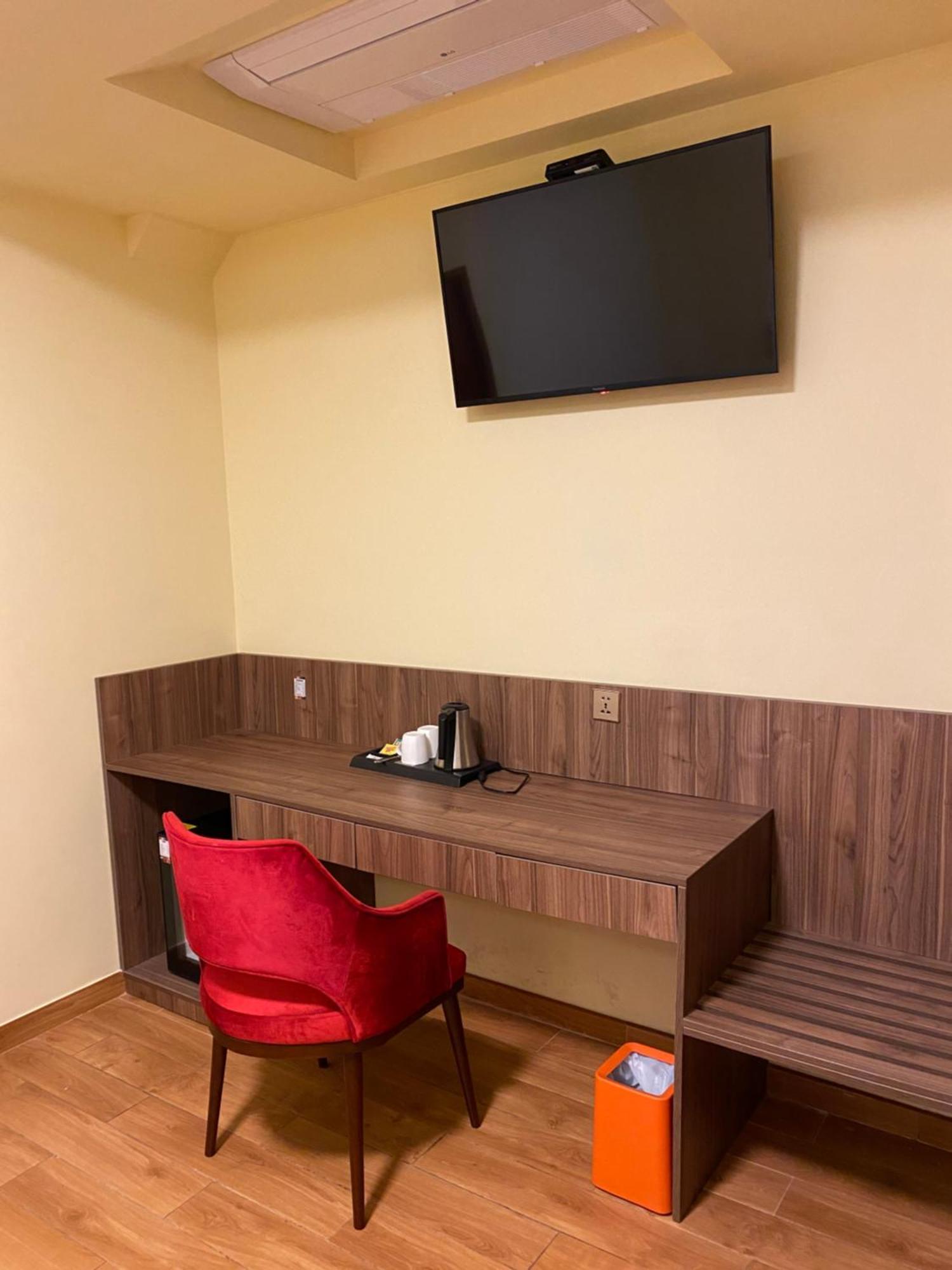 Sm Hotel Plus Лима Экстерьер фото