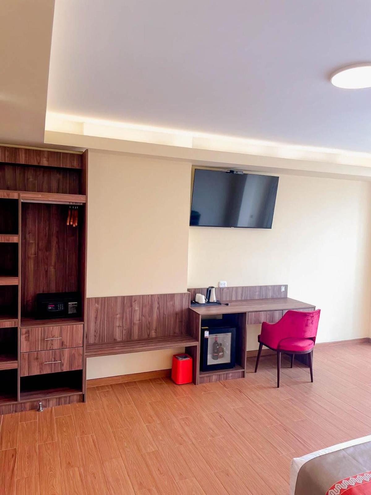 Sm Hotel Plus Лима Экстерьер фото