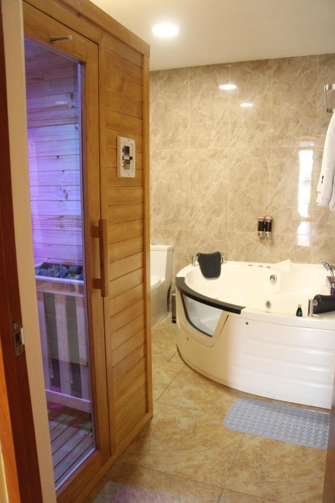 Sm Hotel Plus Лима Экстерьер фото